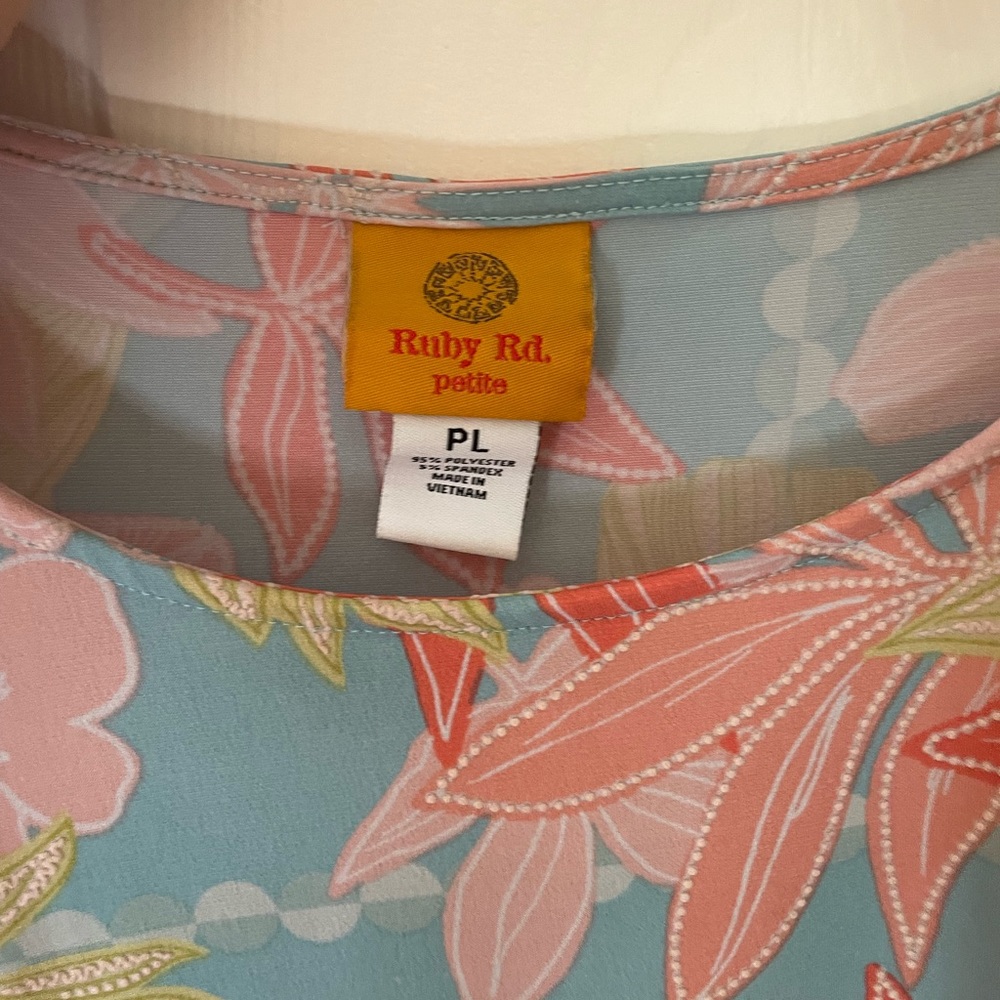 Multi colored Floral Ruby Rd top